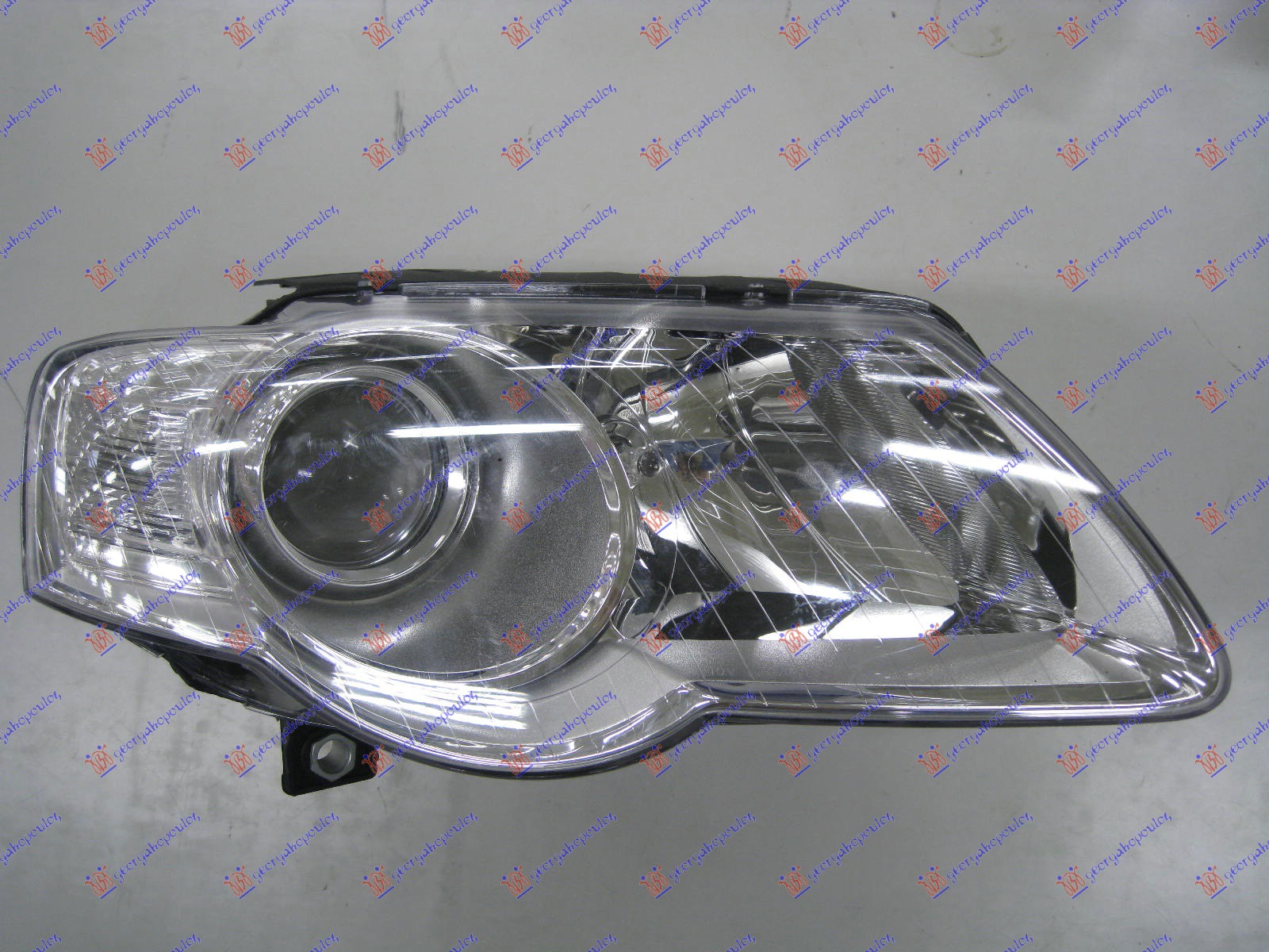 FAR ELEKTRICNI (VALEO TIP) (DEPO) - DESNO