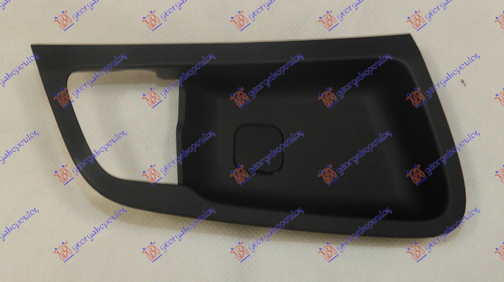 OKVIR UNUTRASNJE KVAKE ZADNJIH VRATA (O) - DESNO