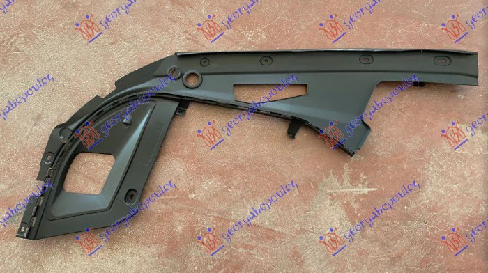 POKLOPAC BLATOBRANA PLASTICNI (GT F07) - DESNO