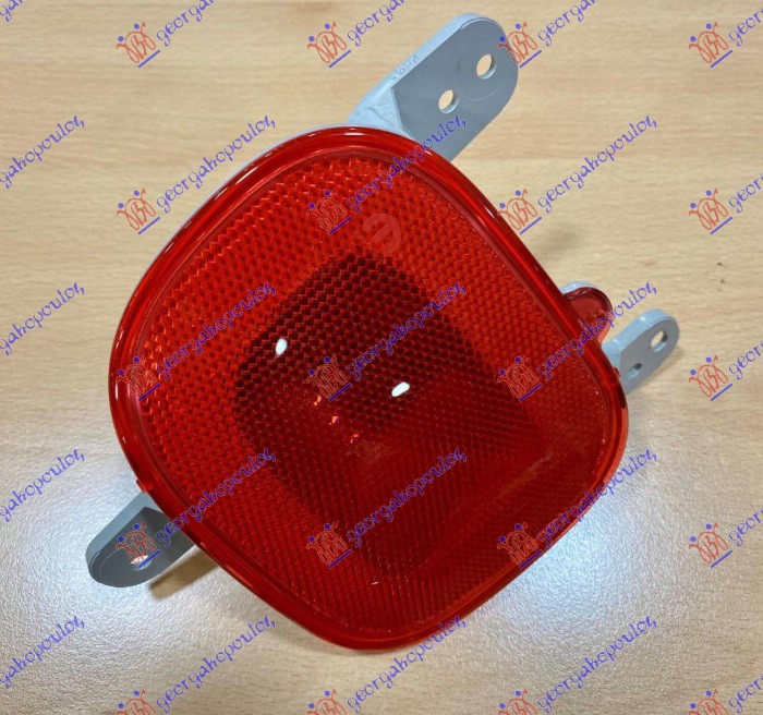 KATADIOPTER U ZADNJEM BRANIKU (O) - DESNO