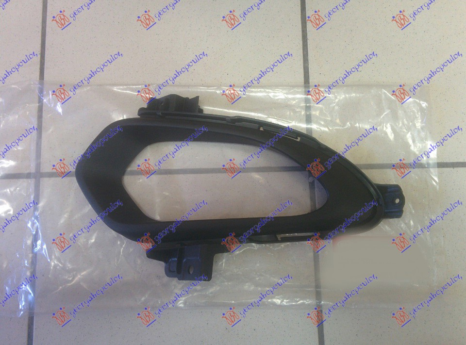 RESETKA PREDNJEG BRANIKA CRNA (SA MAGLENKOM) (SA DNEVNIM SVETLOM) - LEVO