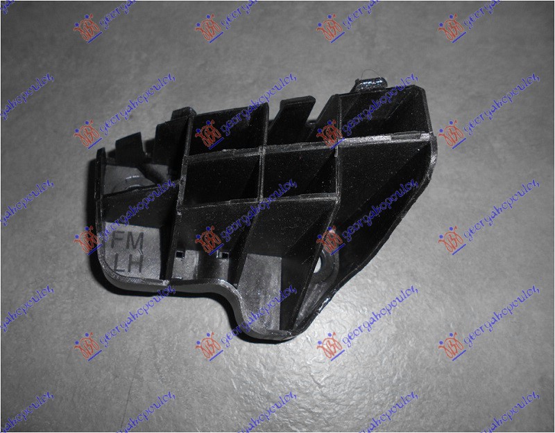 NOSAC ZADNJEG BRANIKA UNUTRASNJI BOCNI PLASTICNI - LEVO