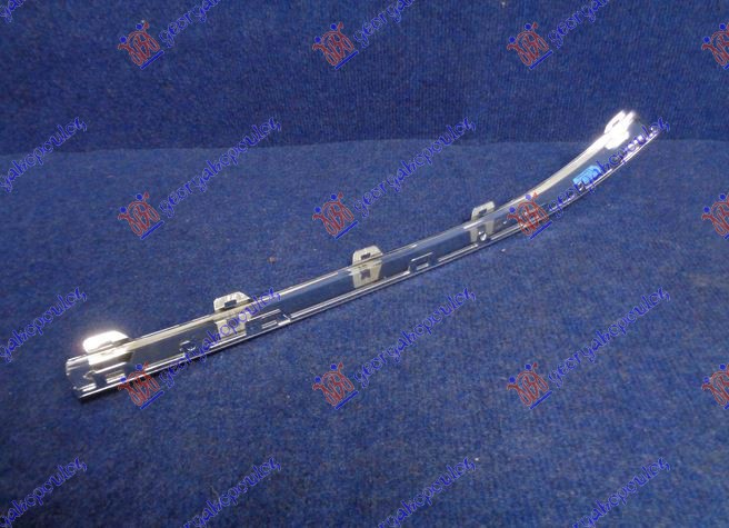 LAJSNA SPOJLERA PREDNJEG BRANIKA GORNJA HROM (R-LINE) - DESNO